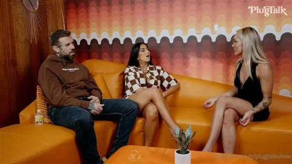 Rara Knupps Cắm Nói Chuyện